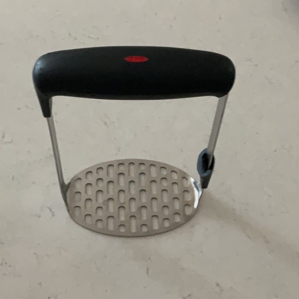 OXO Good Grips Stainless Steel Smooth Potato Masher Black Silver Kitchen Tool